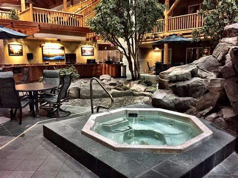 Cmon inn - Welcome to the C'mon Inn Hotel & Suites. Indoor courtyards, jacuzzi suites, and full breakfast in a warm lodge-like atmosphere...Escape the Ordinary 